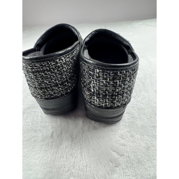 Dansko Vegan Chenille Clogs Women's 7.5 38 Black Gray Tweed Professional Nursing - Picture 8 of 9